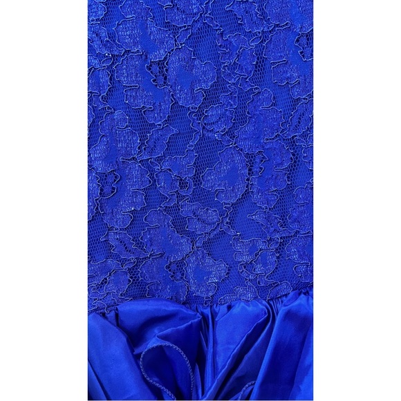 Ruffle Mini Dress 
✨Vintage✨ 1980s Union Made Royal Blue Lace Asymmetrical(7-8) - Picture 2 of 7